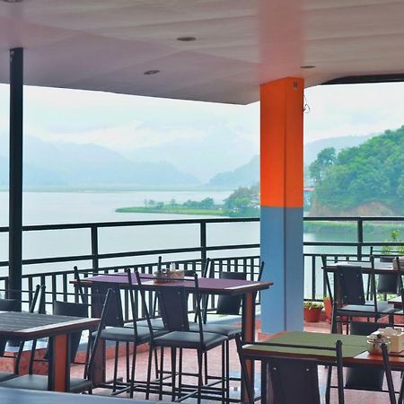 Hotel Direction Pokhara Eksteriør billede