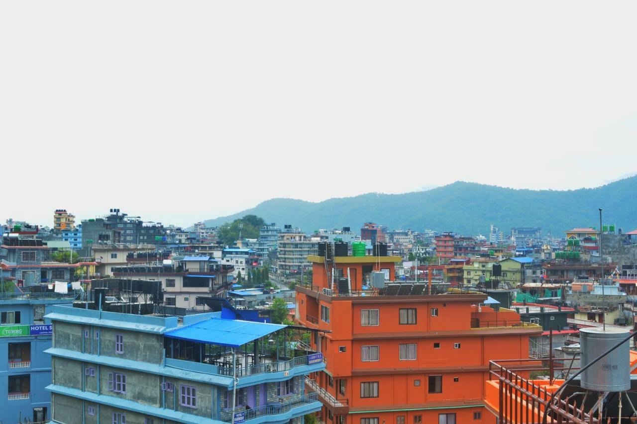 Hotel Direction Pokhara Eksteriør billede