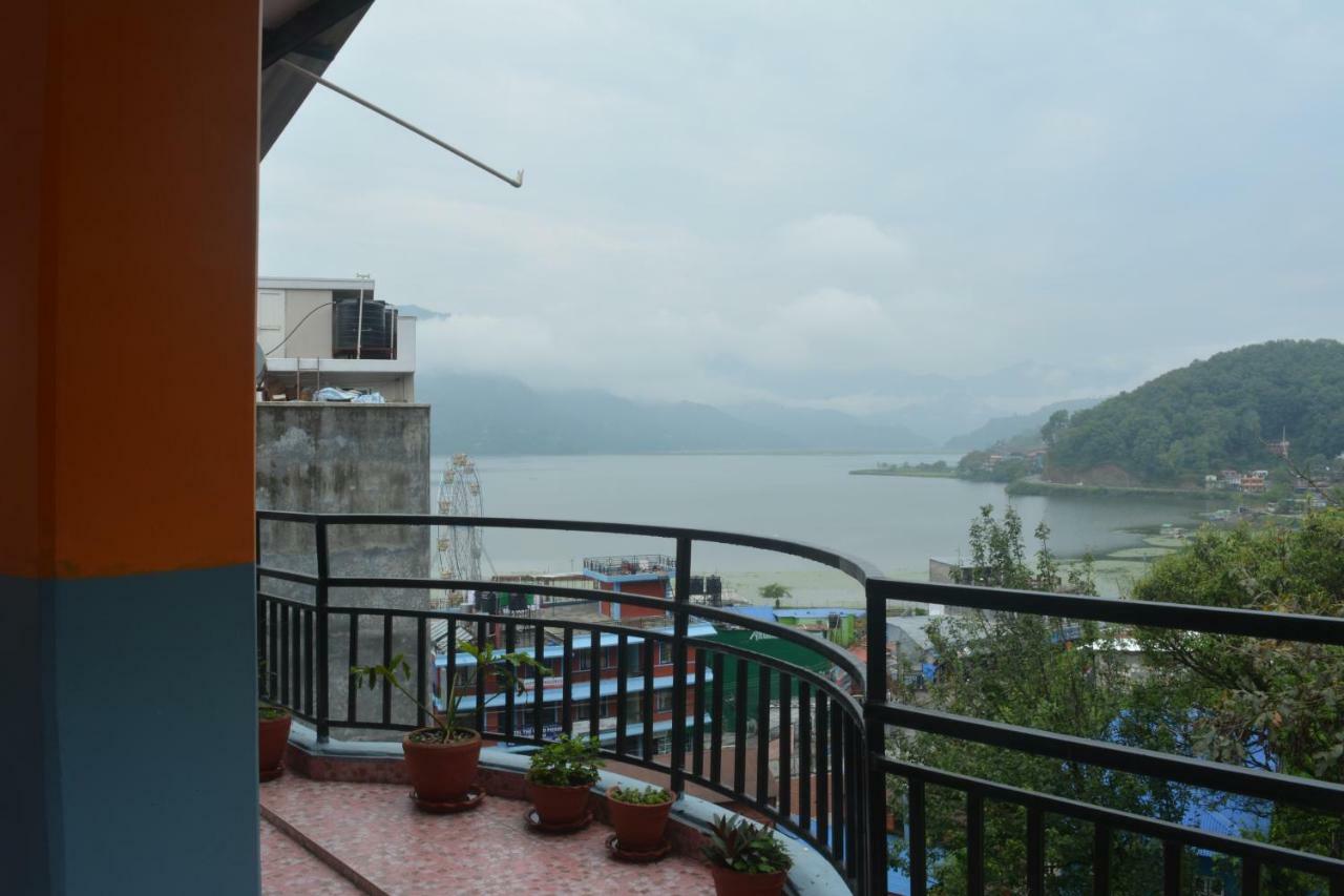 Hotel Direction Pokhara Eksteriør billede