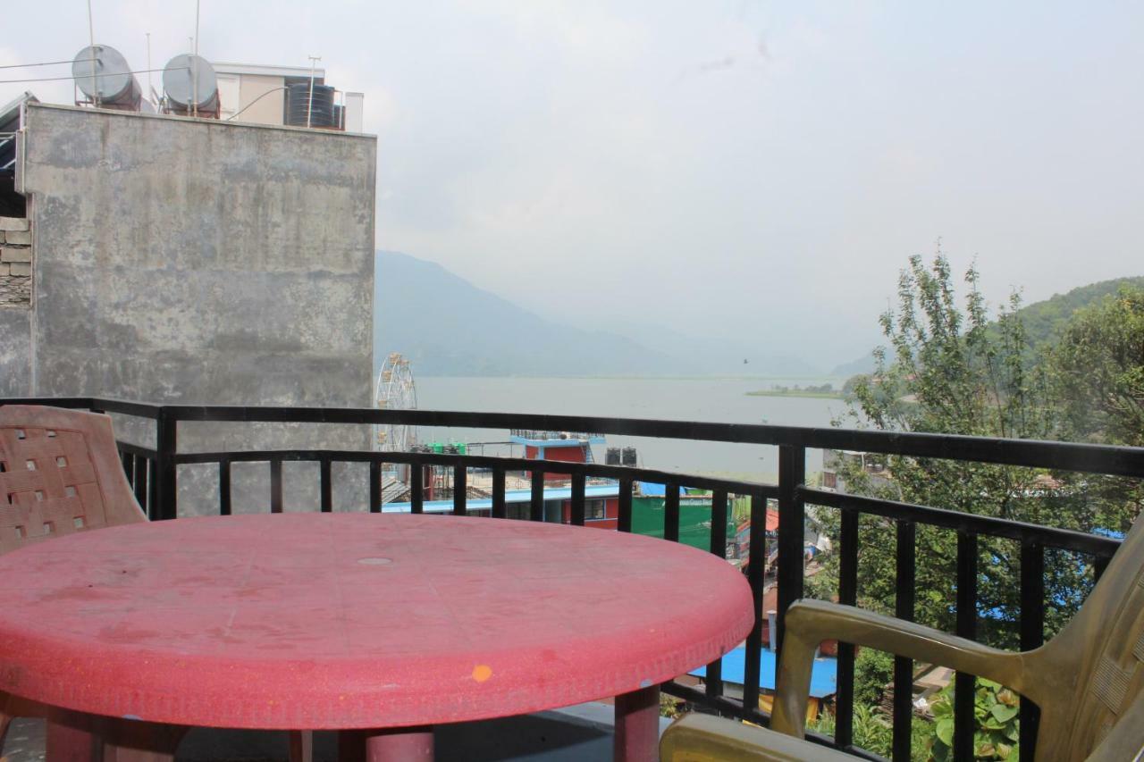Hotel Direction Pokhara Eksteriør billede