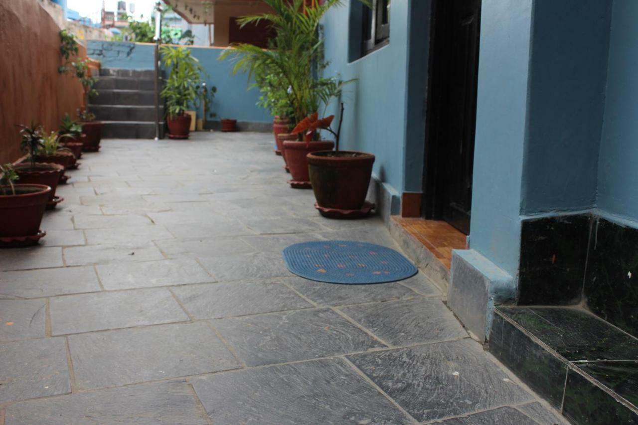 Hotel Direction Pokhara Eksteriør billede