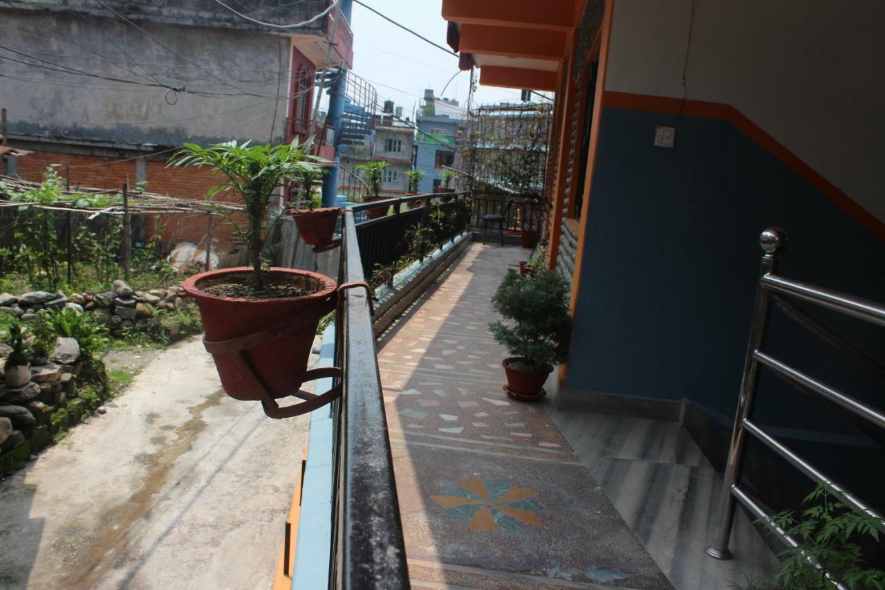 Hotel Direction Pokhara Eksteriør billede