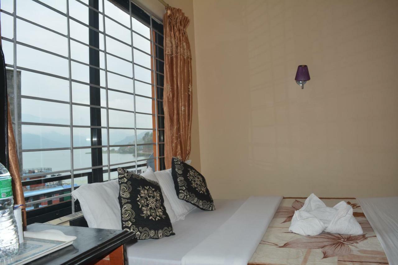 Hotel Direction Pokhara Eksteriør billede
